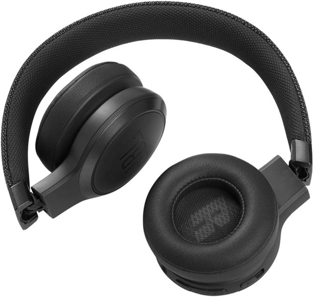 Black JBL Live 460NC Wireless Noise Cancelling Headphones - New in General Electronics in City of Toronto - Image 2