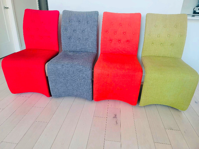 4 chaises de salle à manger dans Chaises, Fauteuils inclinables  à Ville de Québec - Image 2