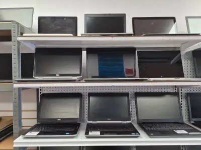 ORDINATEUR/LAPTOPS/PC DE BUREAU/TOUR À PARTIR DE 40$ et plus xxx, View more