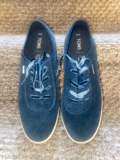  Comfort Sneakers TOMS , View more