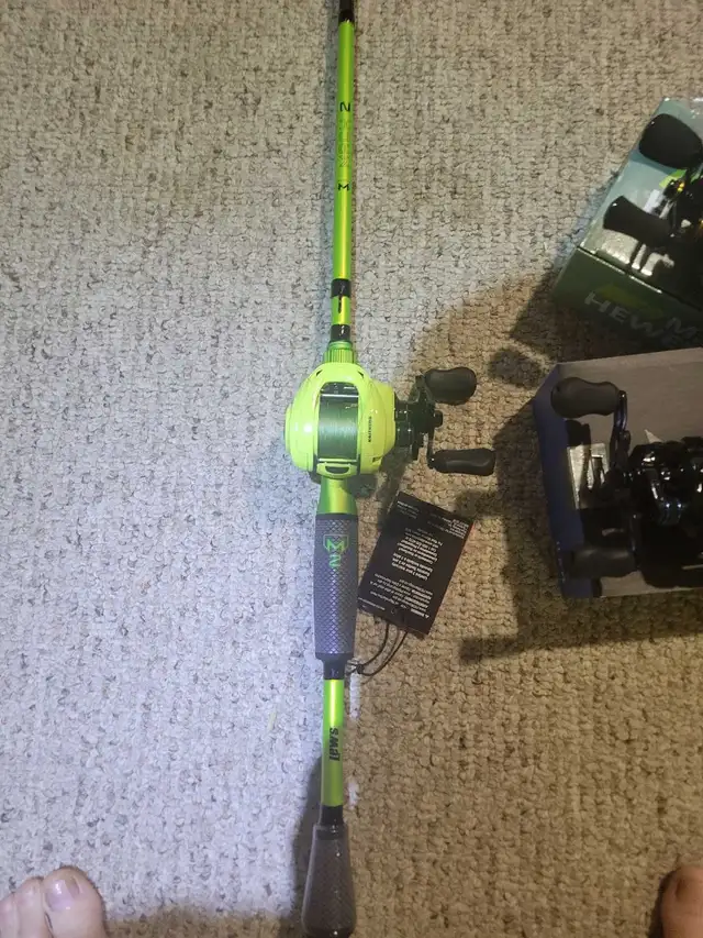 Rod reel lews mach series kadtking reel RH in Fishing, Camping & Outdoors in Peterborough - Image 2