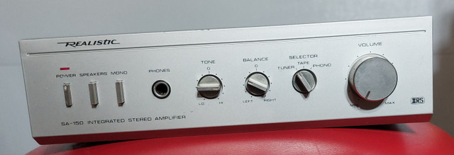 Stereo Amplifier Realistic Ampli Stéréo dans Appareils électroniques  à Laval/Rive Nord - Image 2