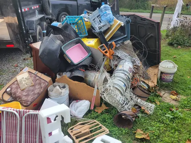 Junk Removal 535724072727357441