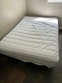 Double bed mattress + boxspring 