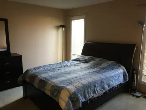A 4 level split house (approx. 1800 sq ft) for rent. The house contains 3 bedrooms + 1 office room,...
