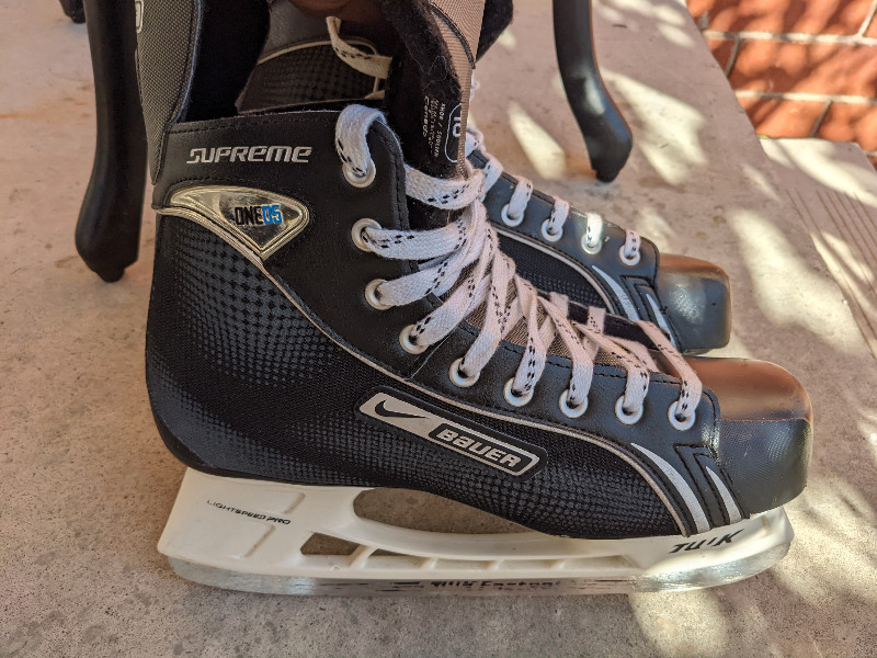 Nike bauer supreme one05 sales