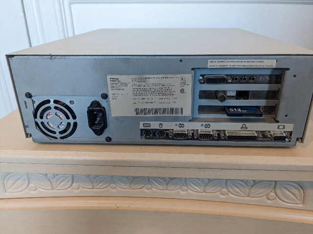 IBM PS/1 Retro PC 486 25Mhz 8MB RAM dans Ordinateurs de bureau  à Saint-Hyacinthe - Image 3