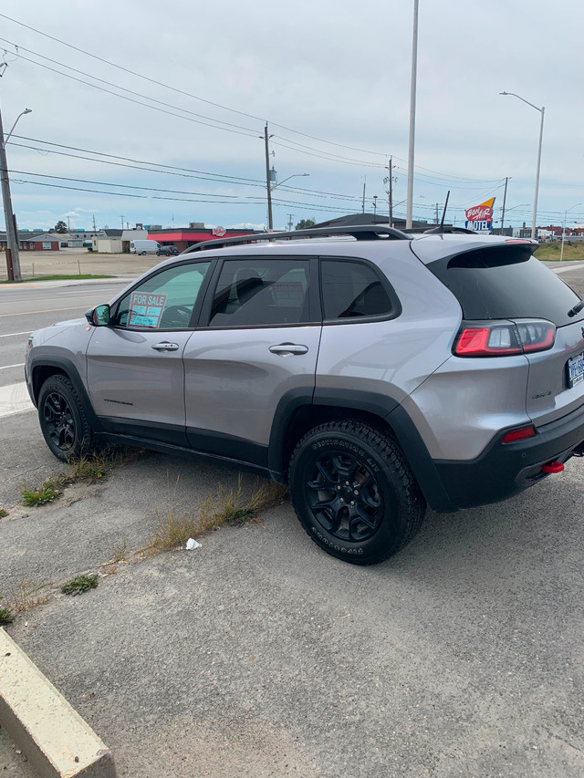 Jeep Cherokee trailhawk elite in Cars & Trucks in Timmins - Image 4