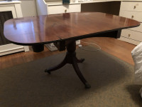 Antique. Duncan Fyfe, apartment size, drop leaf, table