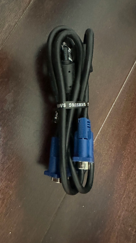 VGA Cable Male to Male 1m in Cables & Connectors in Kitchener / Waterloo