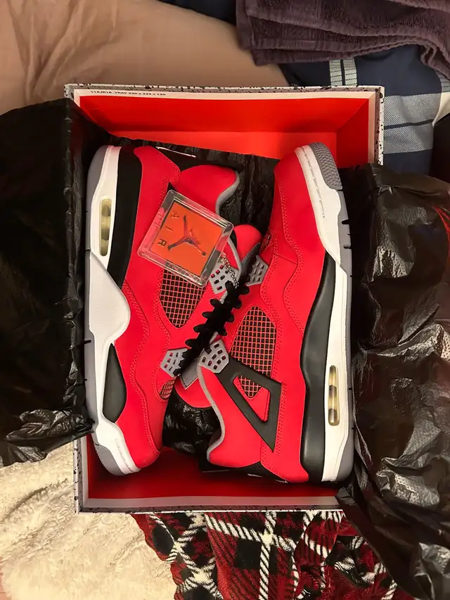 Air Jordan 4’s Toro Bravo in Men's Shoes in Calgary - Image 2