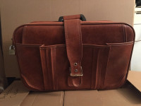 Vintage suitcase (small)