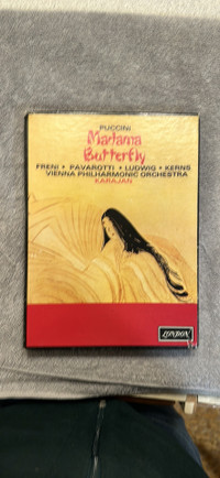 Cassette Set Puccini Madame Butterfly With Booklet In A Box Set