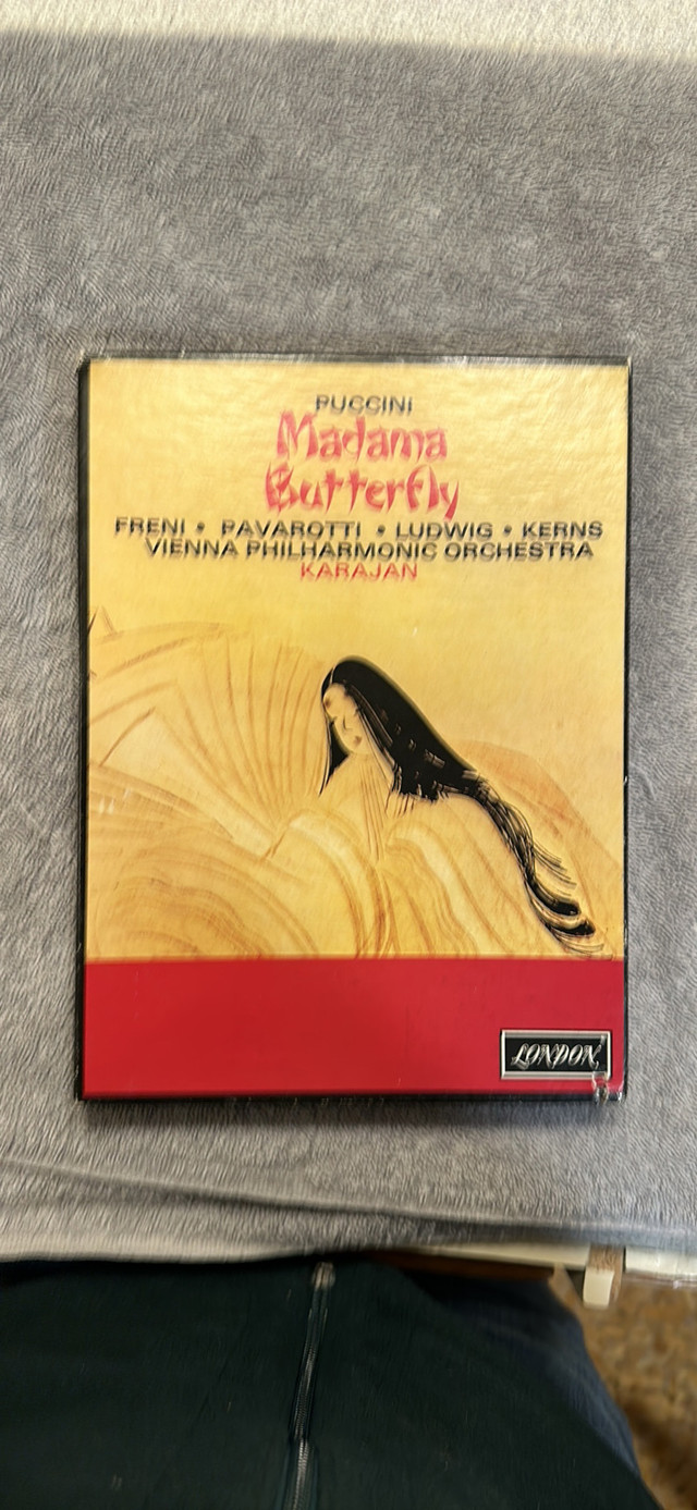 Cassette Set Puccini Madame Butterfly With Booklet In A Box Set in CDs, DVDs & Blu-ray in Ottawa