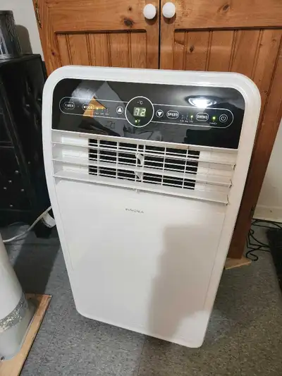 10 000 BTU 4 IN 1 AC, DEHUMIDIFIER,  HEATER,  FAN, HOSE, View more