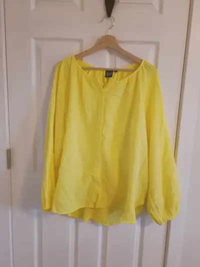 NWT Gap XXL Blouse, View more
