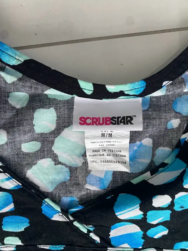 new condition hospital scrubs in Women's - Other in Edmonton - Image 7