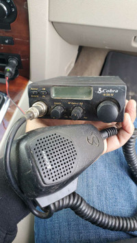 Cobra 19 DX CB radio