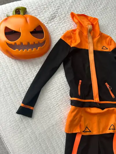 Fortnite costume size 10-12, View more