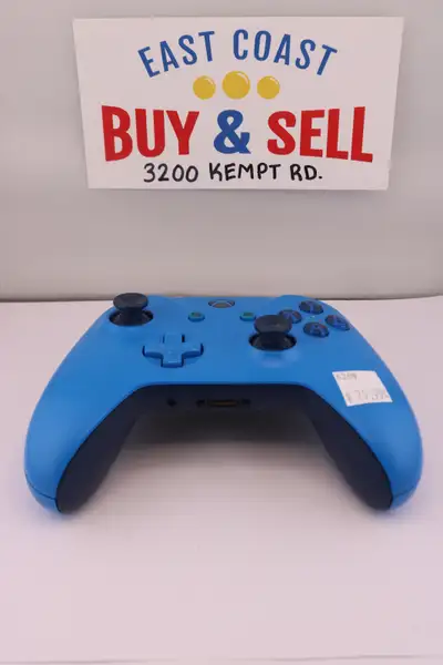 XBOX ONE Controller- Blue (Reduce due to joystick condition) (#6, View more