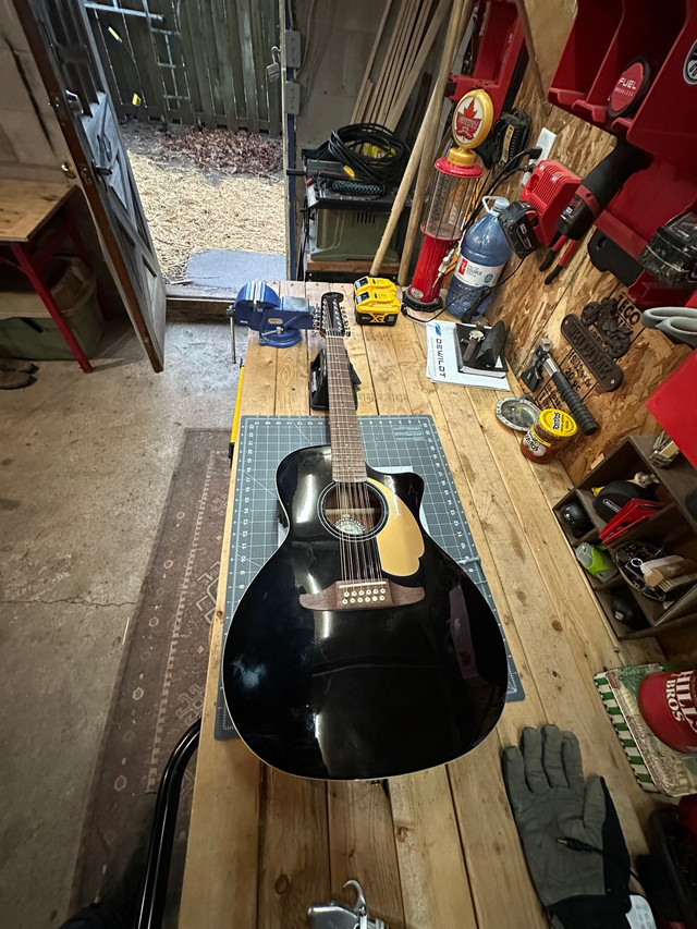 Fender villager 12 string  in Guitars in Cambridge - Image 2