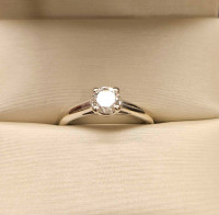 14k white gold ring