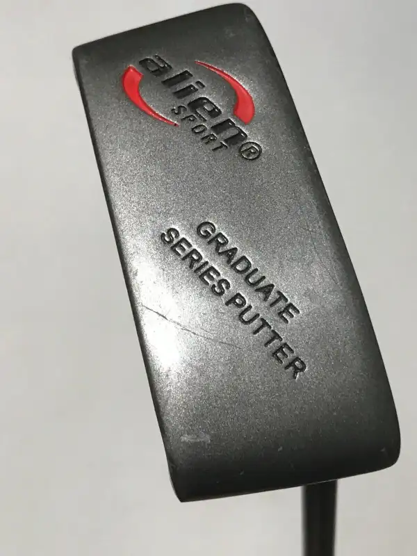 Alien Sport Graduate Series Youth Putter Right Hand 32 Inches in Golf in Regina - Image 2