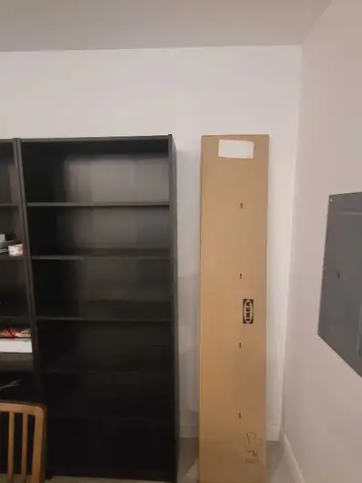 Gratuit - 2 étagères Ikea Billy, View more