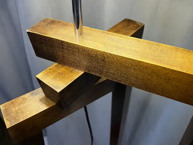 MCM Style Wooden Tripod Lamp w/ Hidden Cord Feature in Indoor Lighting & Fans in Gatineau - Image 4