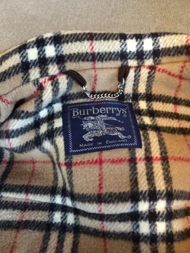 Burberry Wool Duffle Coat Winter Jacket in Men's in City of Toronto - Image 7