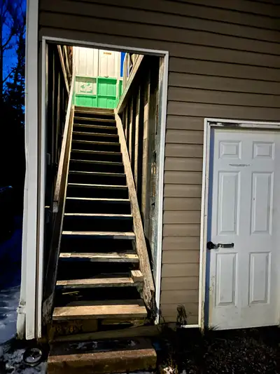 One-bedroom apartment available for rent $1100 a month, all utilities included. All-inclusive (heat,...