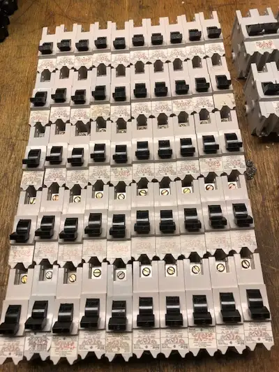 Federal Pioneer Stab-Lok Breakers, View more