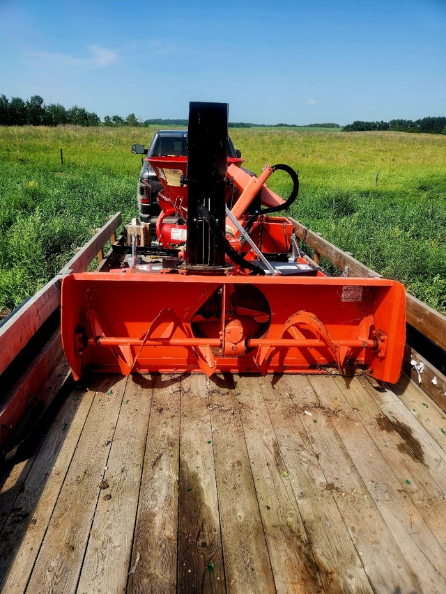 Kubota B2782B Snowblower Attachment Other Red Deer Kijiji