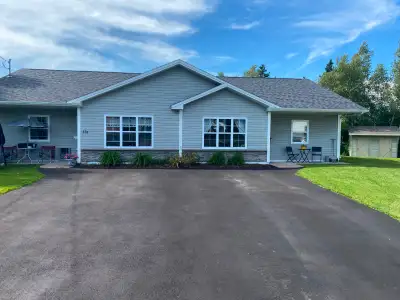 Built within the last seven years, this well-maintained Duplex is located in Truro, seconds from hig...