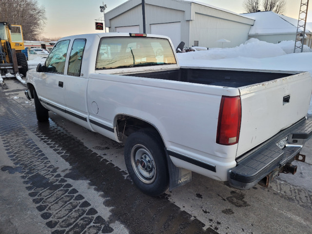 1998 PICK UP GMC 1500 dans Autos et camions  à Lanaudière - Image 4