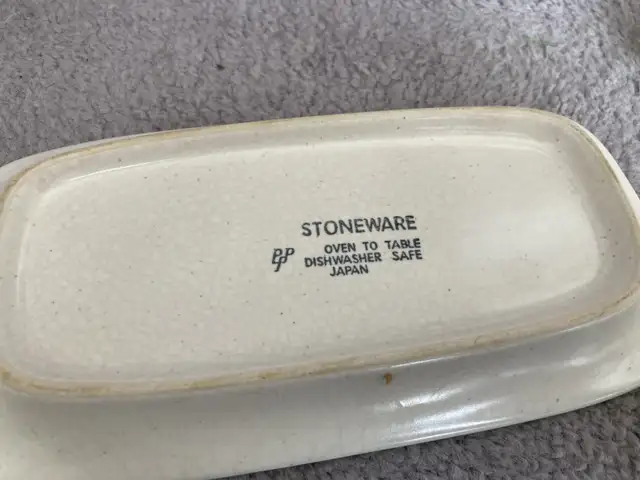 Stoneware Butter Dish65565417315841122