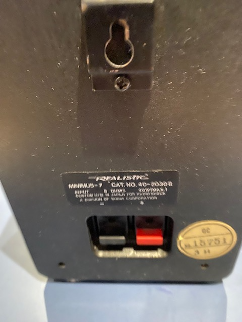 Popular Realistic Minimus 7 bookshelf speakers Made in Japan in Speakers in Markham / York Region - Image 6