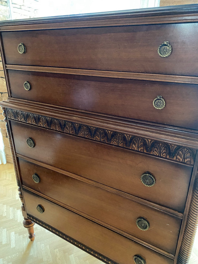 Chest of Drawers in Dressers & Wardrobes in Calgary - Image 2