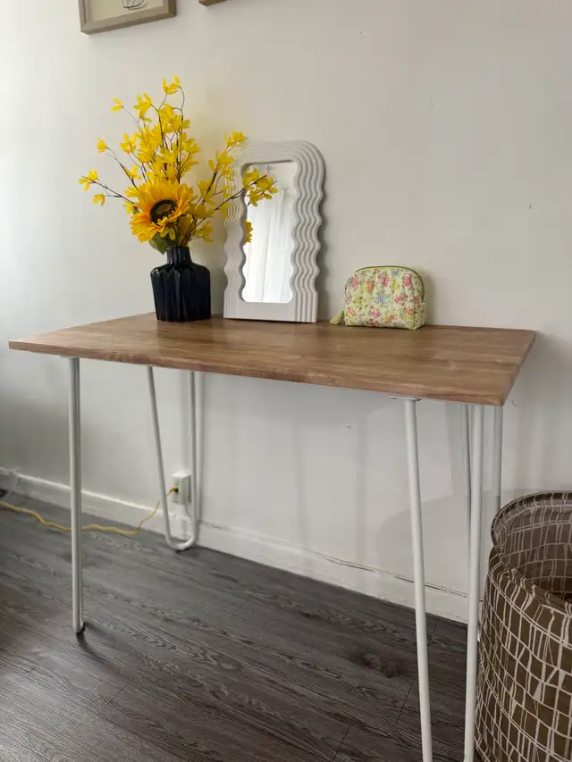 Console table / occasional desk / compact multifunctional table533465083025172482