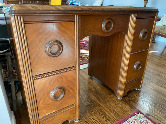 Refinished Beautiful Dresser in Dressers & Wardrobes in Peterborough - Image 2