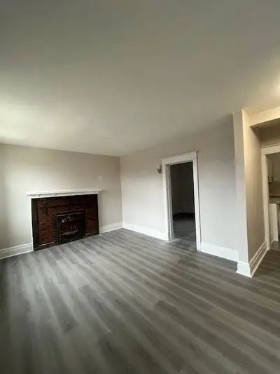 1 Bedroom Apartment for Rent W/ incentive!