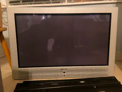 Sony 32" Plasma TV with Wall Mount, View more
