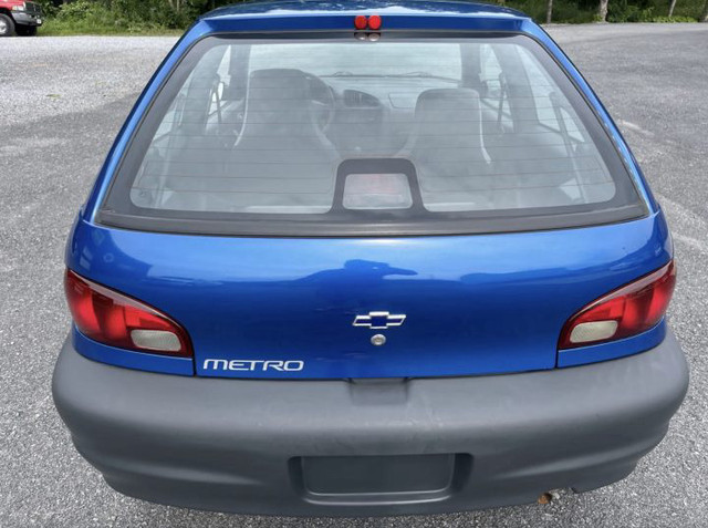 1999 Chevrolet metro in Cars & Trucks in Edmonton - Image 4
