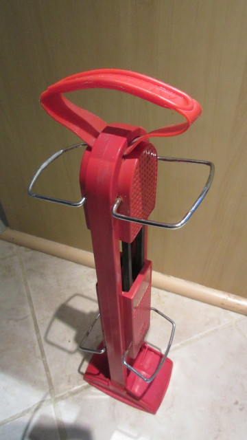 Ski boot stay dry carrier with handle in Ski in Ottawa - Image 2