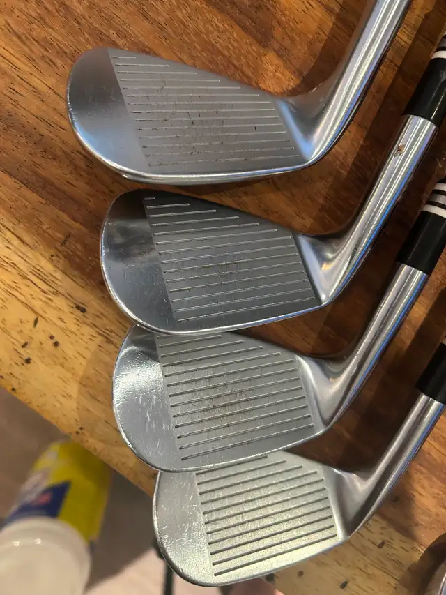 Titleist T-100s 4-pw plus a 48 degree t-100s wedge with the set in Golf in Ottawa - Image 3