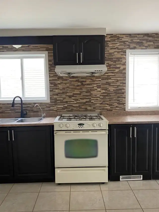 **OPEN HOUSE TODAY 12:30-2PM ***North Galt Cambridge*** in Long Term Rentals in Cambridge - Image 15