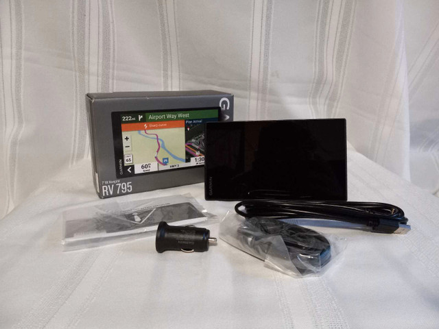 RV and Car GPS in General Electronics in Mississauga / Peel Region