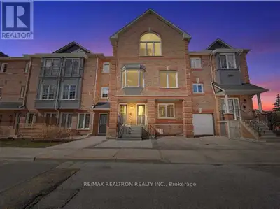 BEAUTIFUL AND MODERN 1 BEDROOM NEAR YONGE AND STEELES