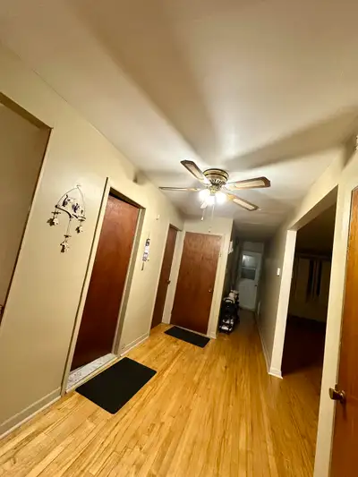 5 1/2 apartment in Lasalle. Available immediately!