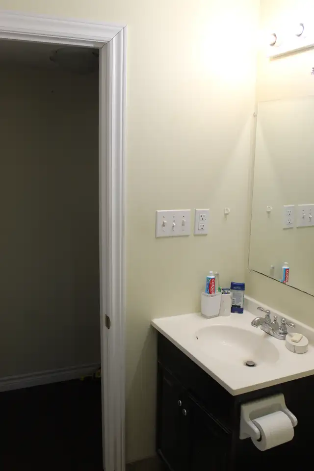 Furnished 1BR Modern Basement Apt, Mississauga (Heartland-Mavis)